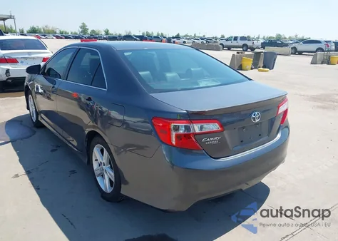 2014 Toyota Camry Se z USA, uszkodzony, nr VIN 4T1BF1FK6EU817748